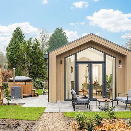 Veluwepark De Bosgraaf | Comfort Met Hottub Lieren Luaran gambar