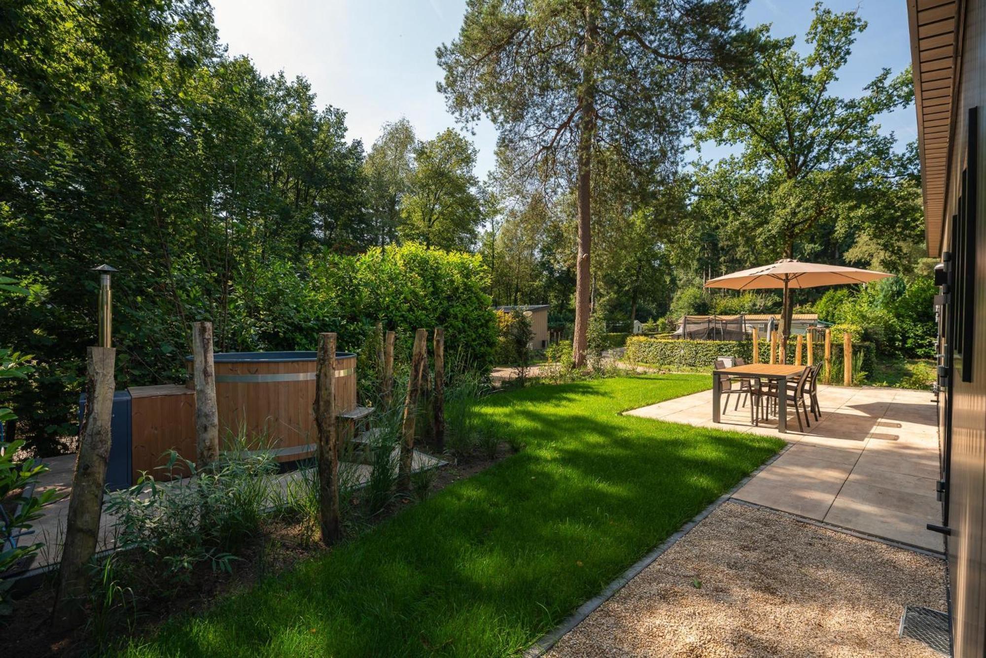 Veluwepark De Bosgraaf | Comfort Met Hottub Lieren Bilik gambar