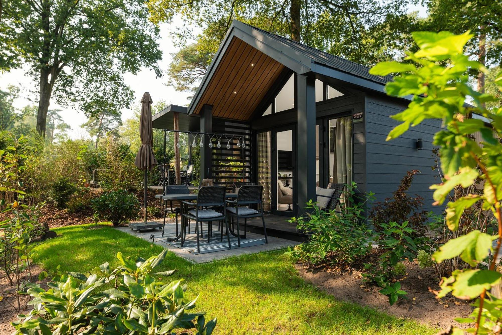 Veluwepark De Bosgraaf | Comfort Met Hottub Lieren Luaran gambar