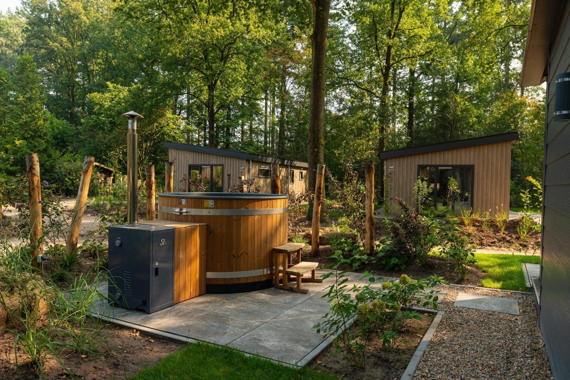 Veluwepark De Bosgraaf | Comfort Met Hottub Lieren Luaran gambar